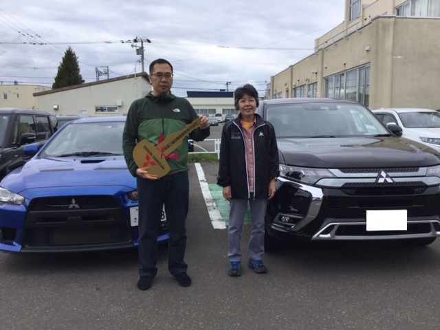 江別店納車式 T様アウトランダーphev 江別店blog 北海道三菱自動車販売株式会社 札幌及び道央地域の三菱自動車 新車 中古車販売会社