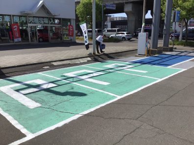 東店　駐車場のご案内