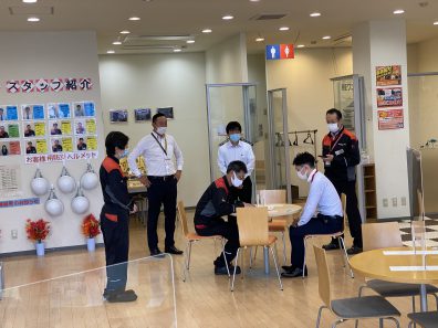 開店前の里塚店はどおなってるの？？