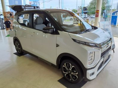 ｅＫクロスＥV②マイパイロットパーキング